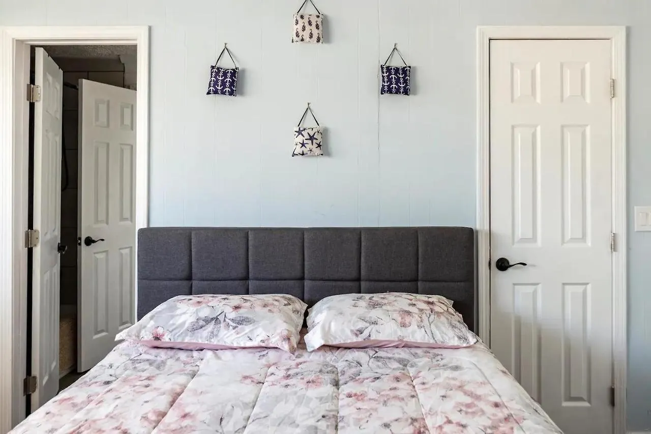 Holiday home Peaceful Lydia Hide-O-Way - Unwind Near Beach, Breakfast, Spa & Go-Karts! Panama City Beach